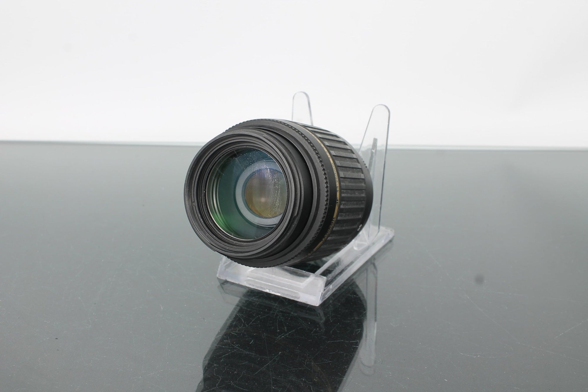 Tamron AF 55 - 200mm f/4 - 5.6 - Dutch|Thrift