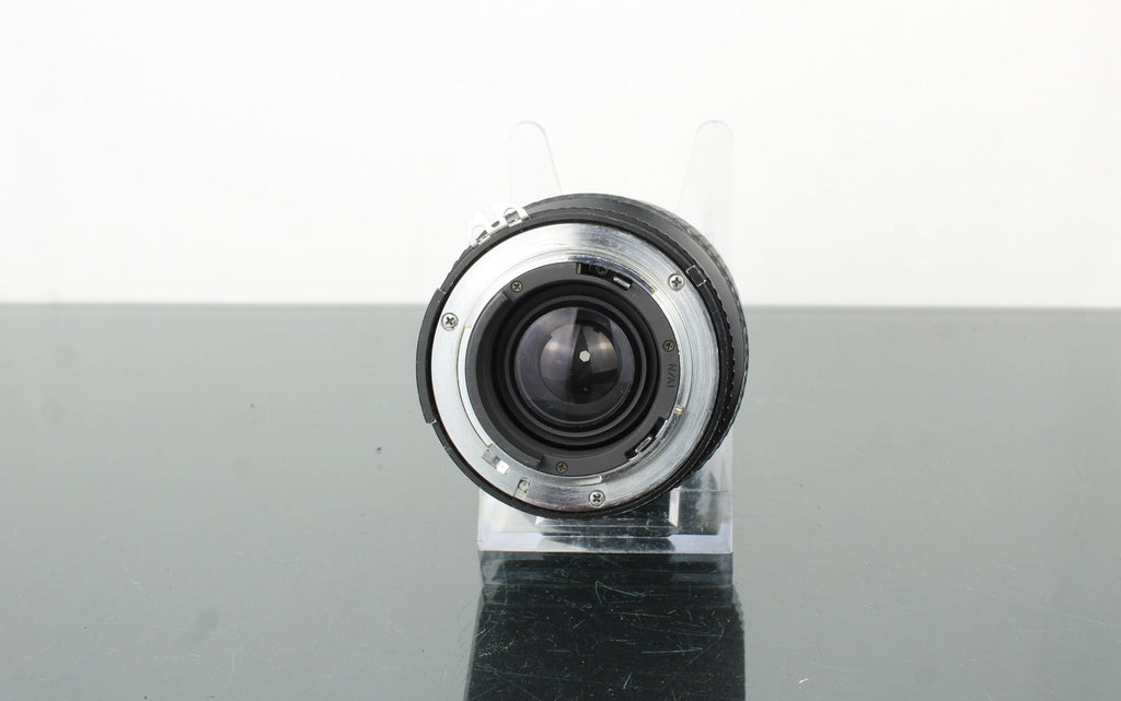 Tokina 1:4.5 80 - 200mm Nikon AI Mount - Dutch|Thrift