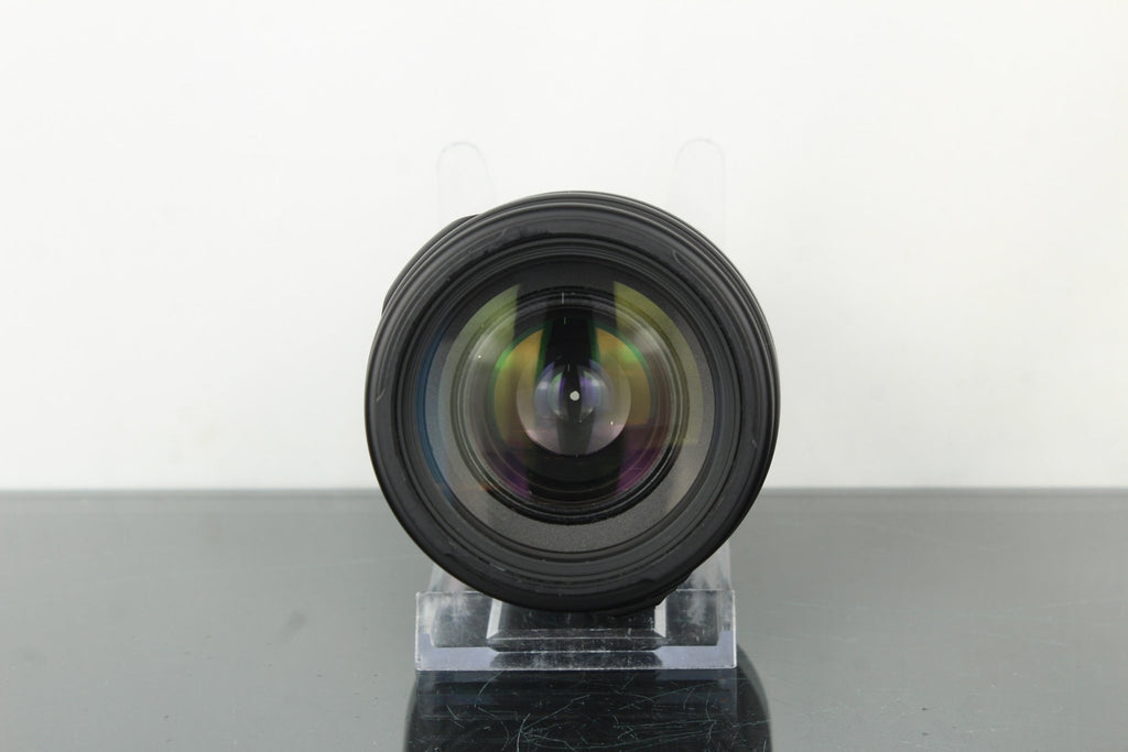 Tokina AF 80 - 200mm f/2.8 - Dutch|Thrift