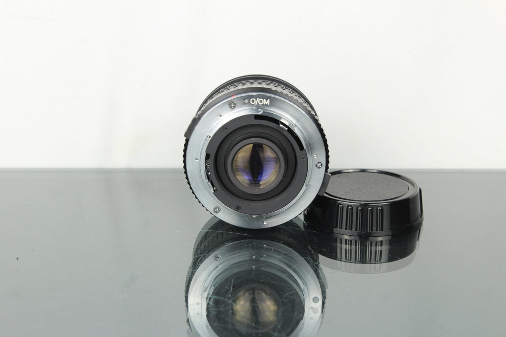 Tokina RMC 24mm 1:2.8 Olympus OM Mount - Dutch|Thrift
