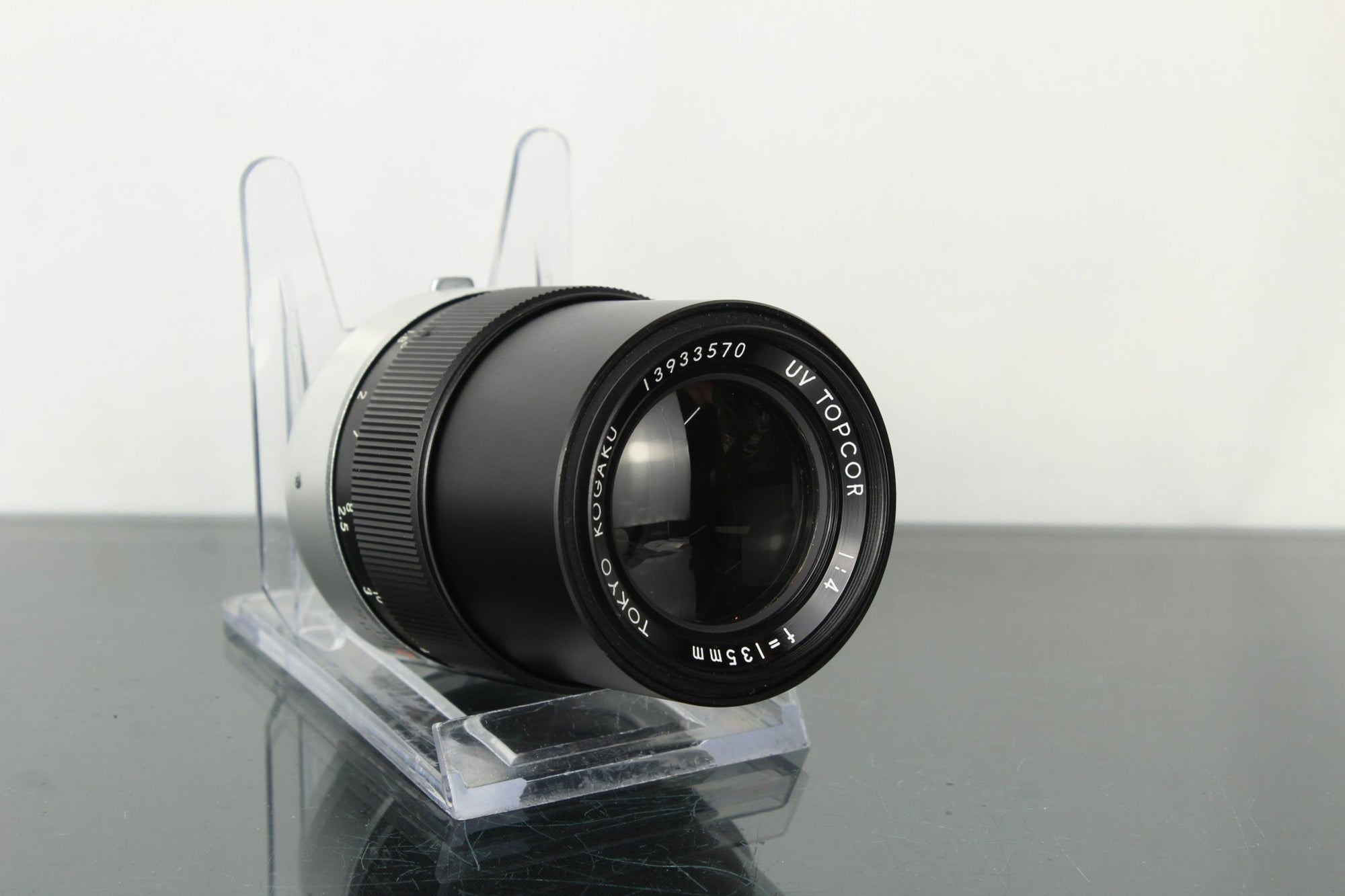 Tokyo Kogaku UV Topcor 135mm f/4 - Dutch|Thrift