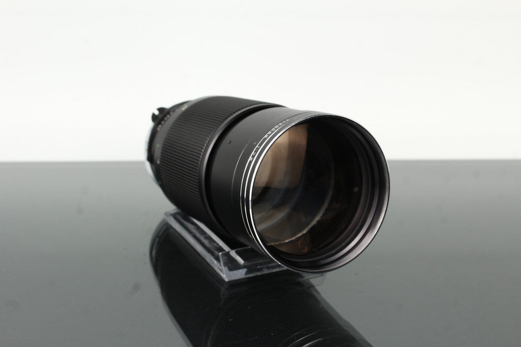 Upsilon Tele - lens 200mm f/2.8 - Dutch|Thrift