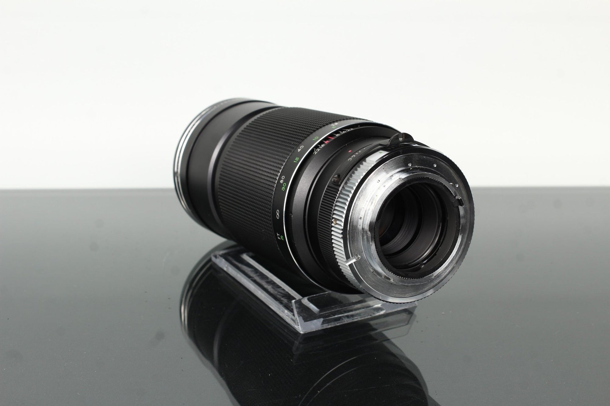 Upsilon Tele - lens 200mm f/2.8 - Dutch|Thrift