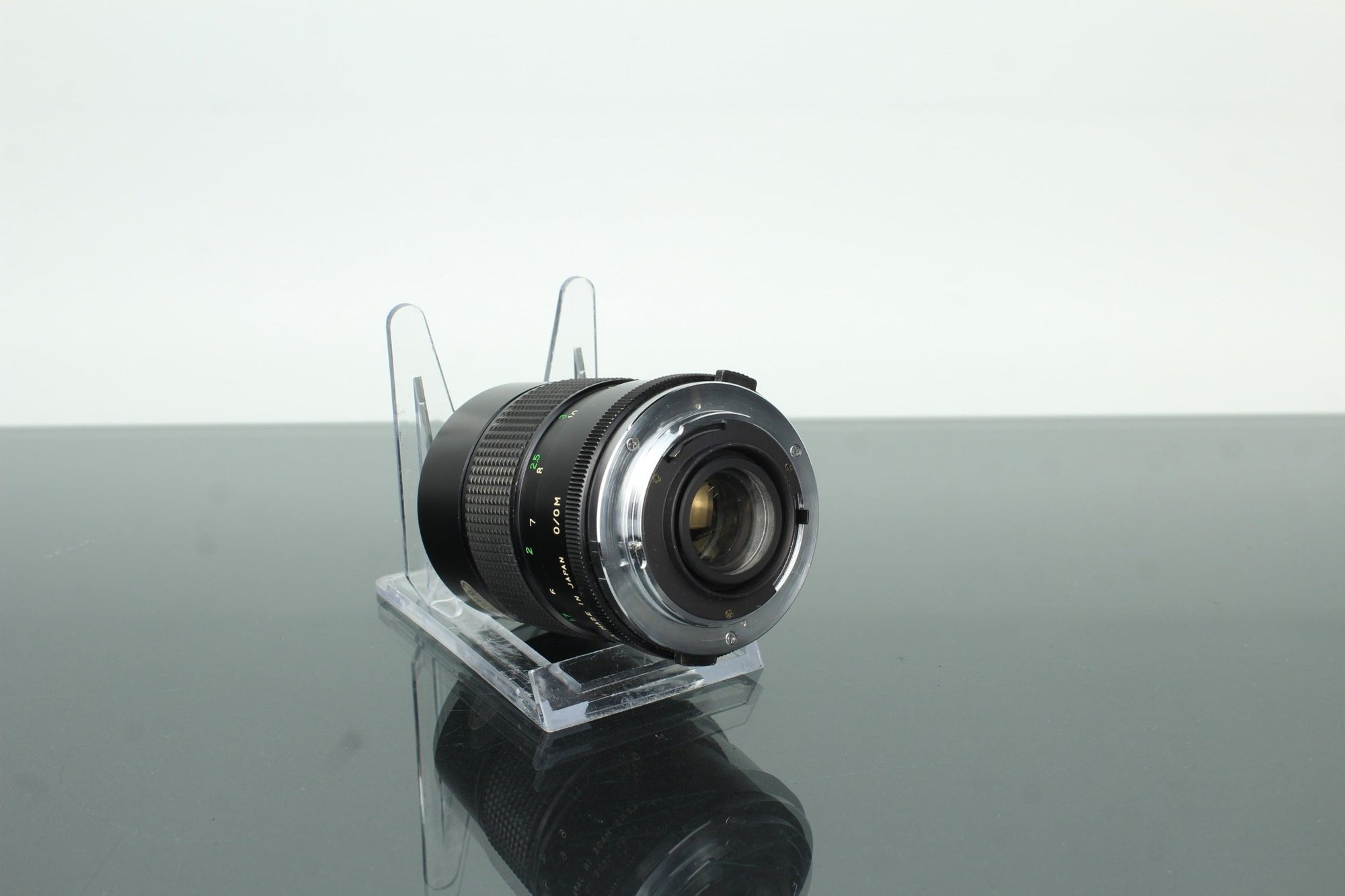 Vivitar 135mm f/2.8 Auto Telephoto Olympus OM - Dutch|Thrift