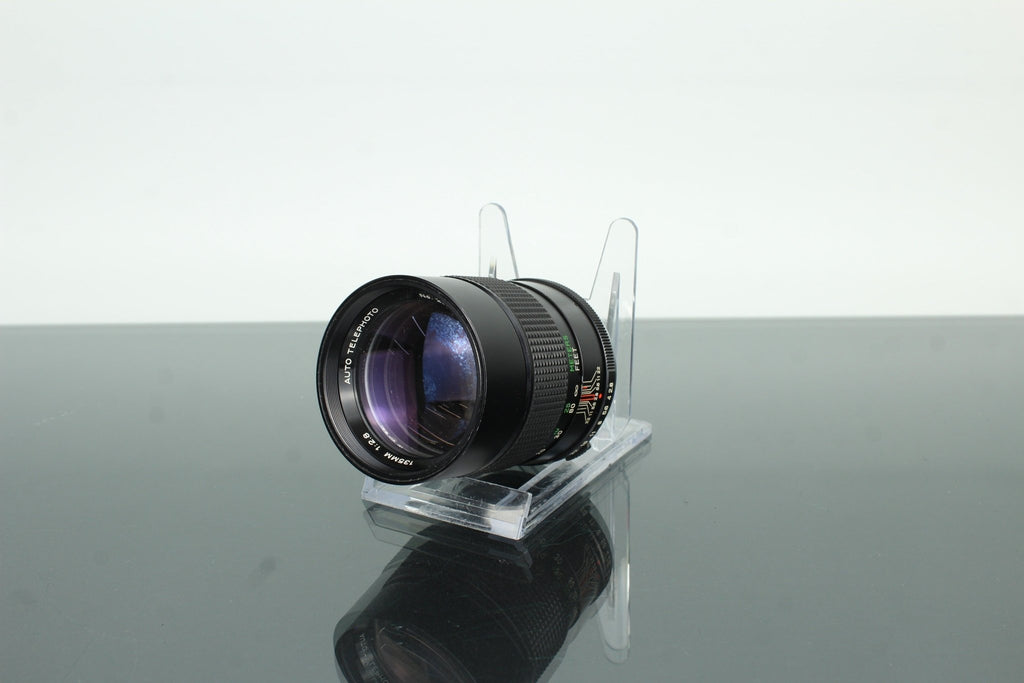 Vivitar 135mm f/2.8 Auto Telephoto Olympus OM - Dutch|Thrift