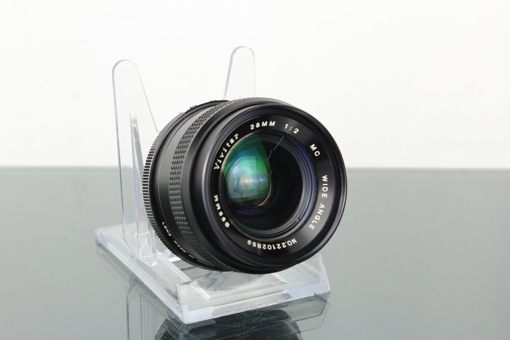 Vivitar 28mm 1:2 MC Minolta MD Mount - Dutch|Thrift