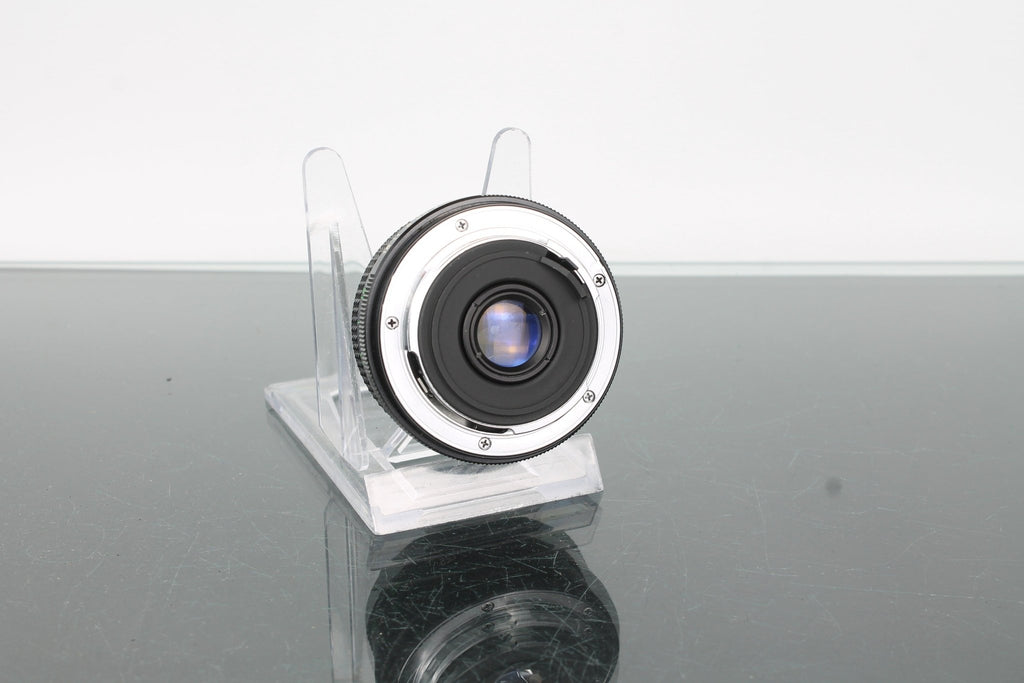 Vivitar 28mm 1:2.8 - Dutch|Thrift