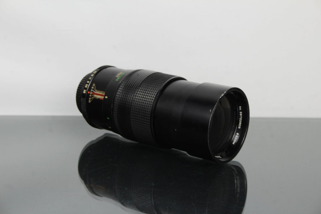 Vivitar Lens - 200mm 1:3.5 Auto telephoto M42 Mount - Dutch|Thrift