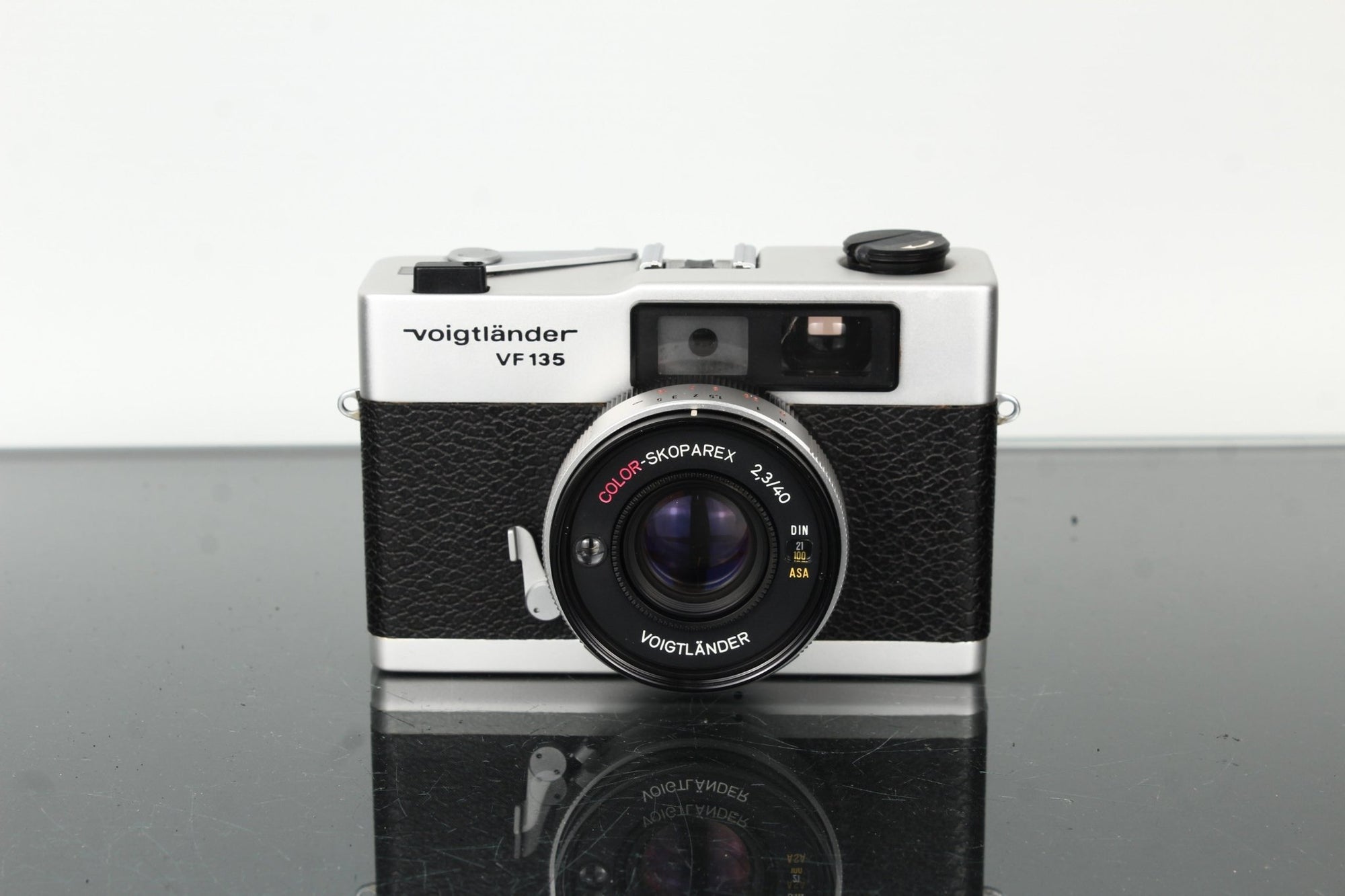 Voigtländer VF 135 - Dutch|Thrift