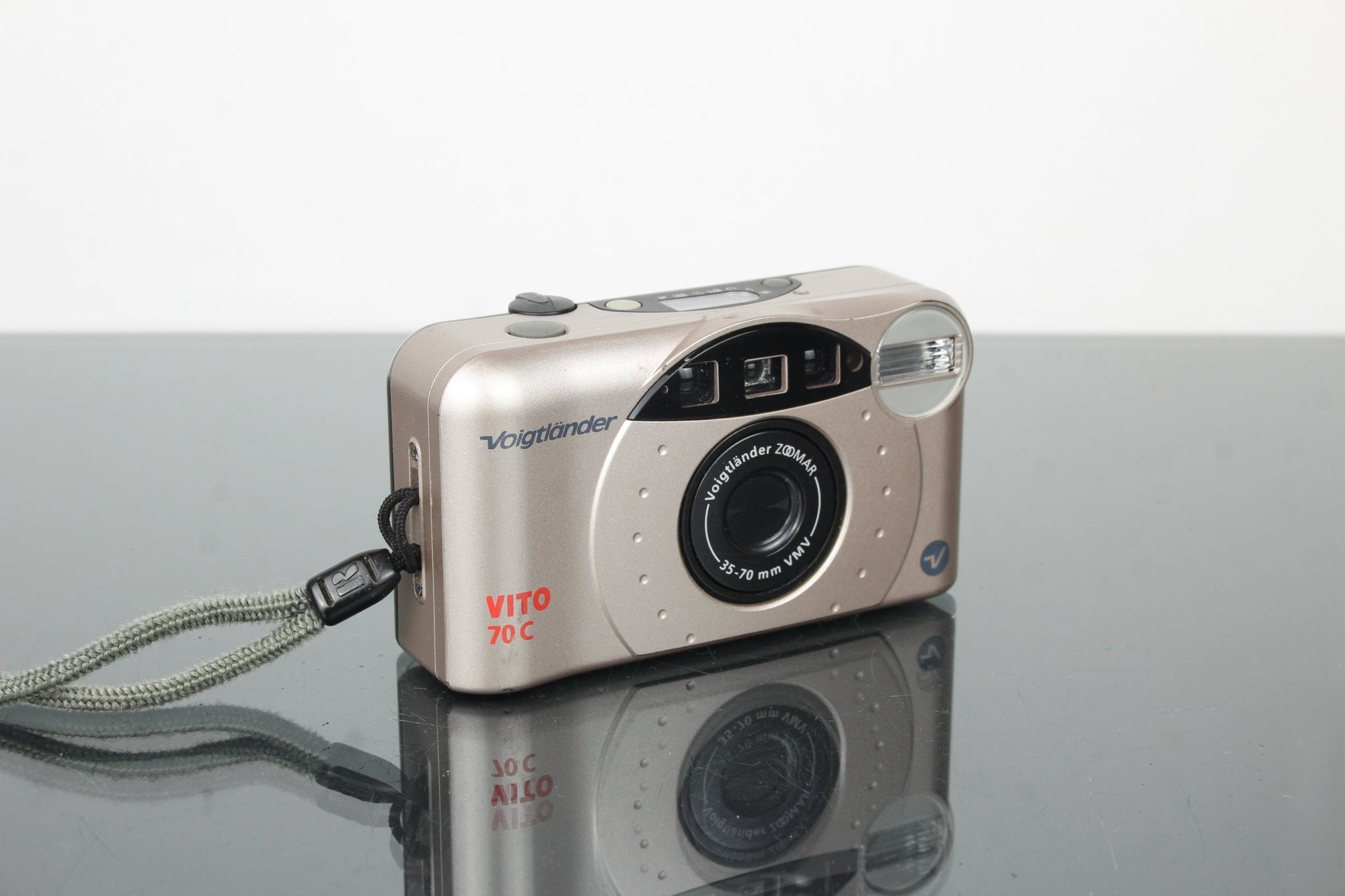 Voigtlander VITO 70C - Dutch|Thrift