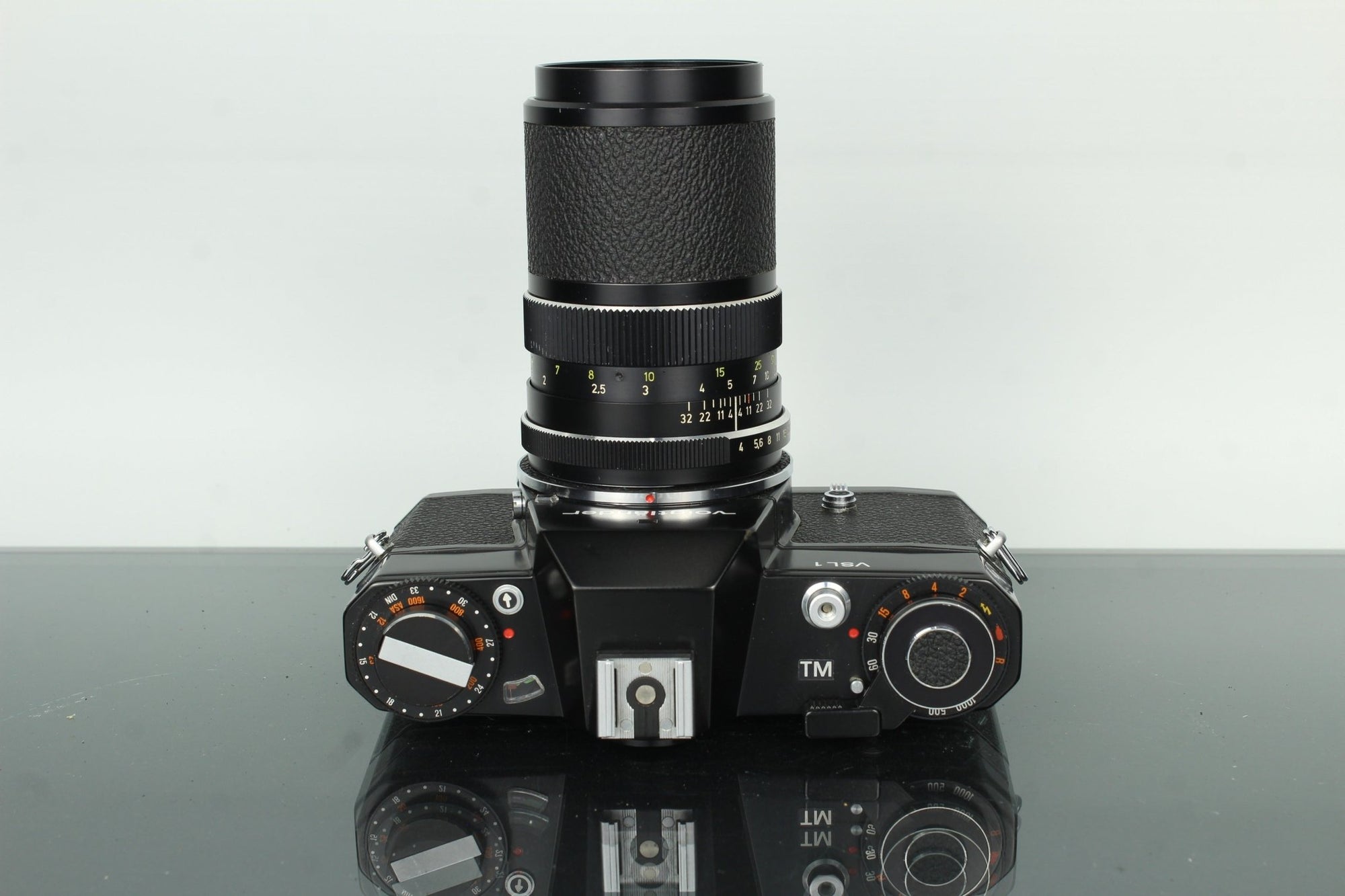 Voigtländer VSL 1 + Dynalux 135mm f/3.5 - Dutch|Thrift