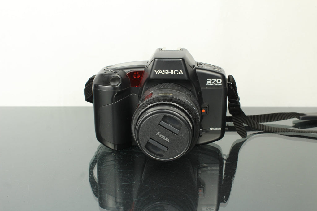 Yashica 270 + AF 35 - 70mm 1:3.3 - 4.5 lens - Dutch|Thrift
