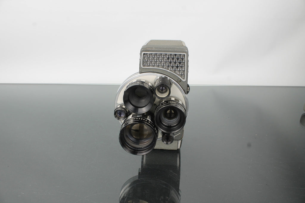 Yashica 8 - EIII - Dutch|Thrift