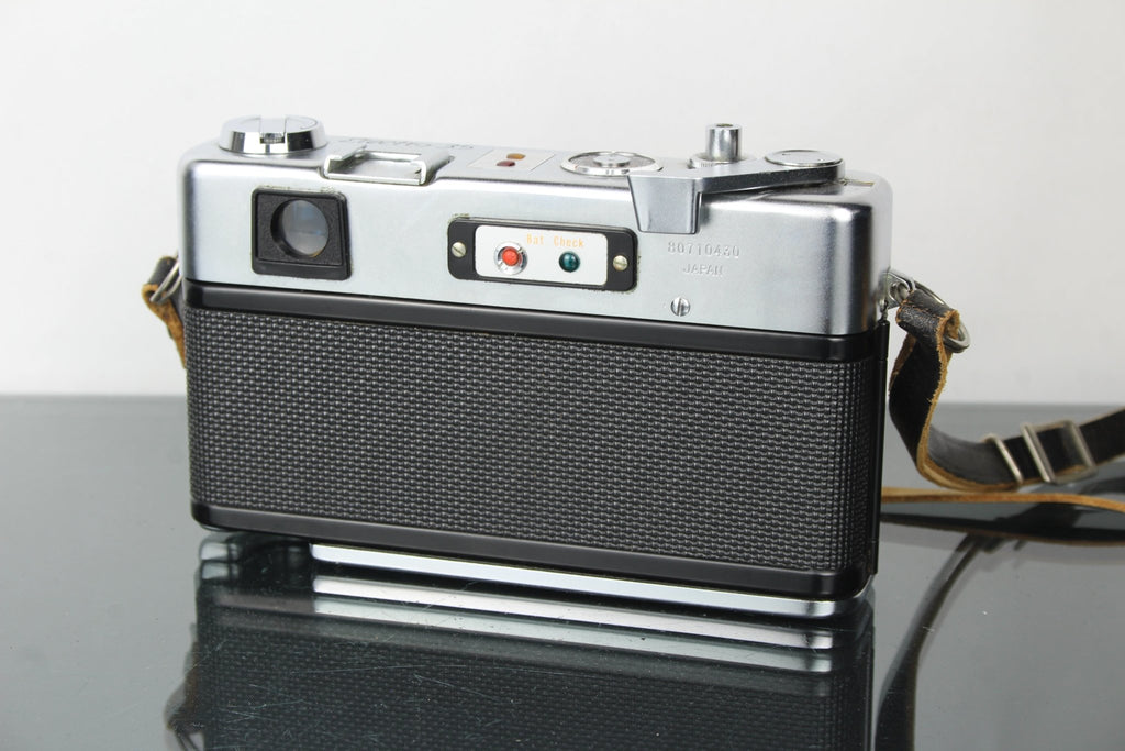 Yashica Electro 35 - Dutch|Thrift