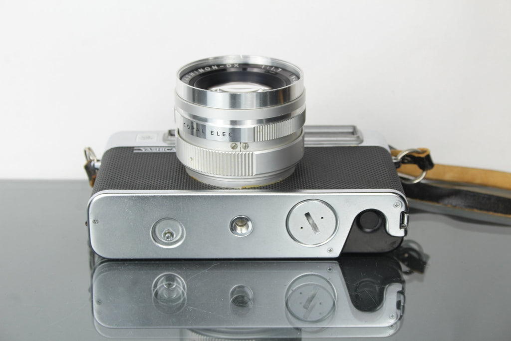 Yashica Electro 35 - Dutch|Thrift