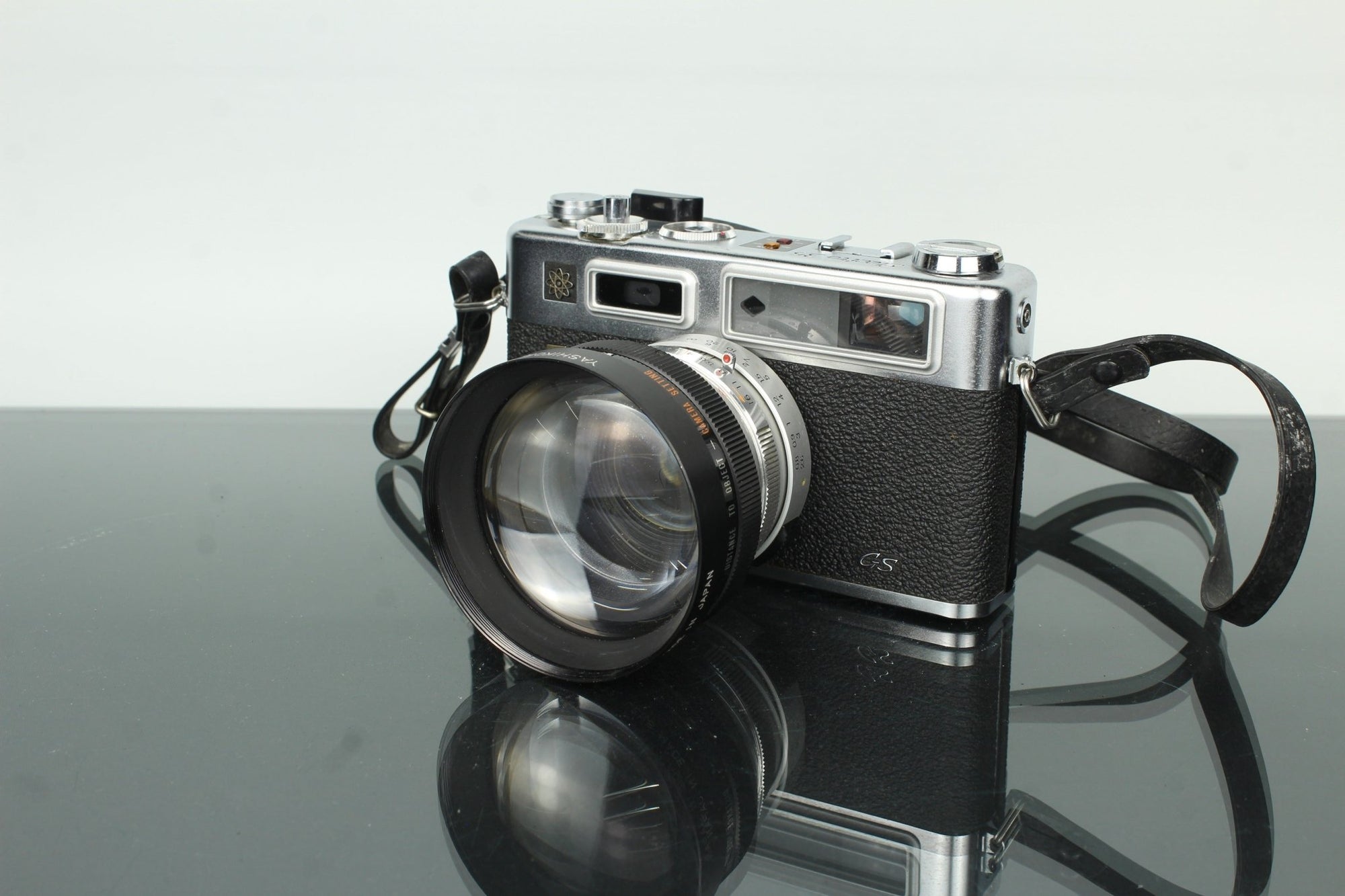 Yashica Electro 35 GS - Dutch|Thrift