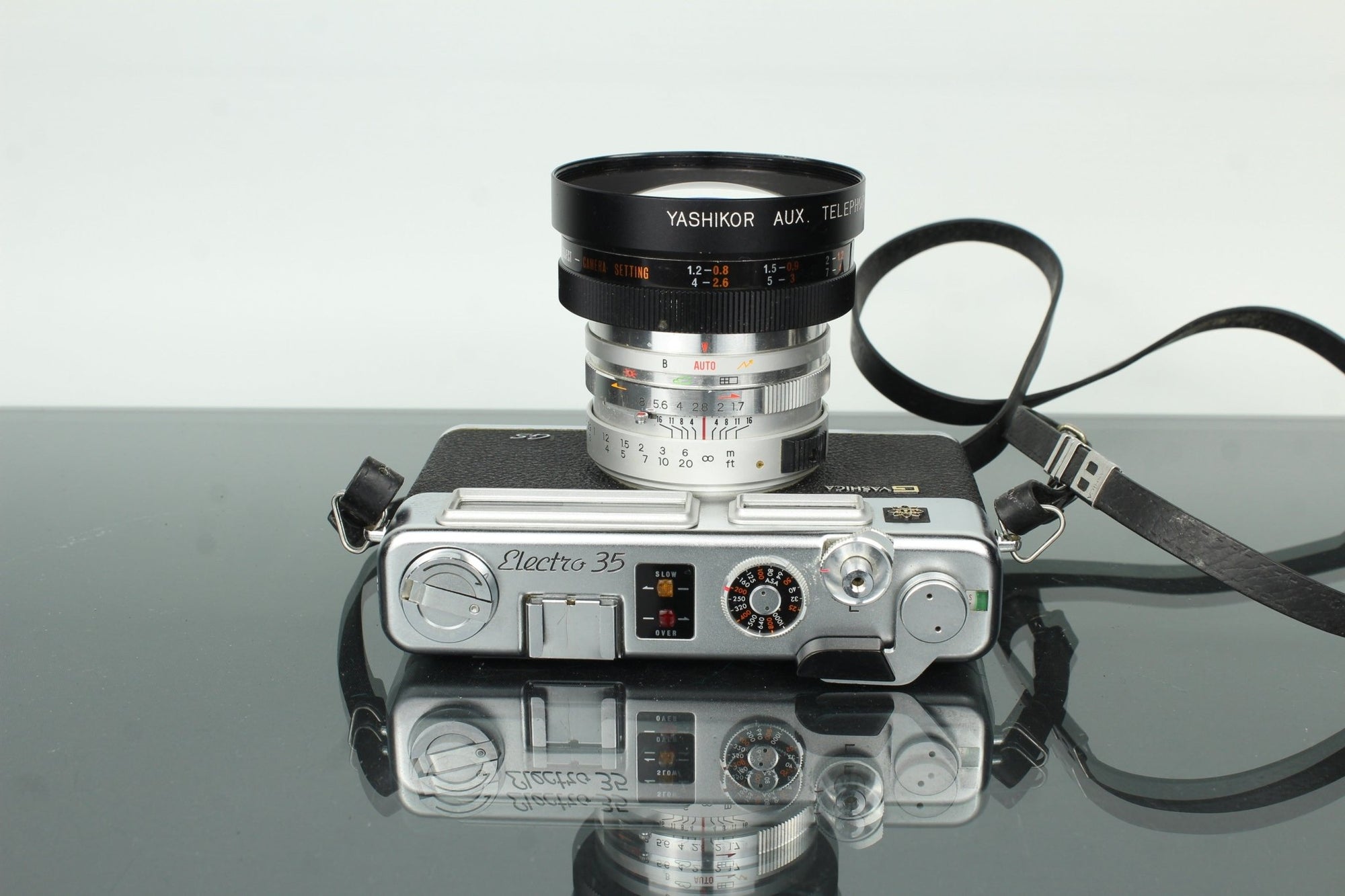 Yashica Electro 35 GS - Dutch|Thrift