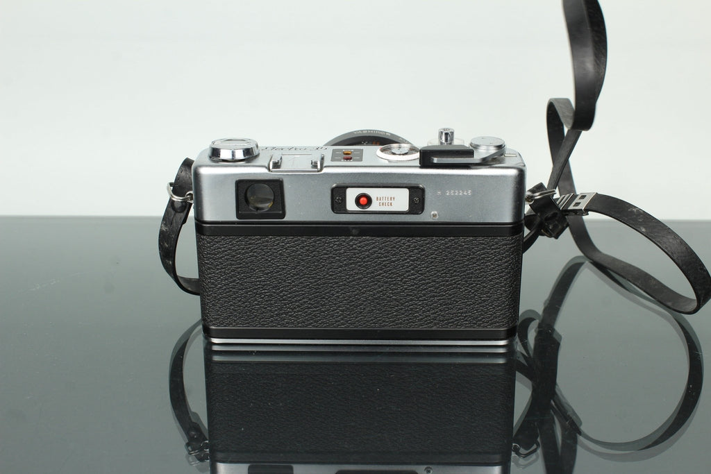 Yashica Electro 35 GS - Dutch|Thrift