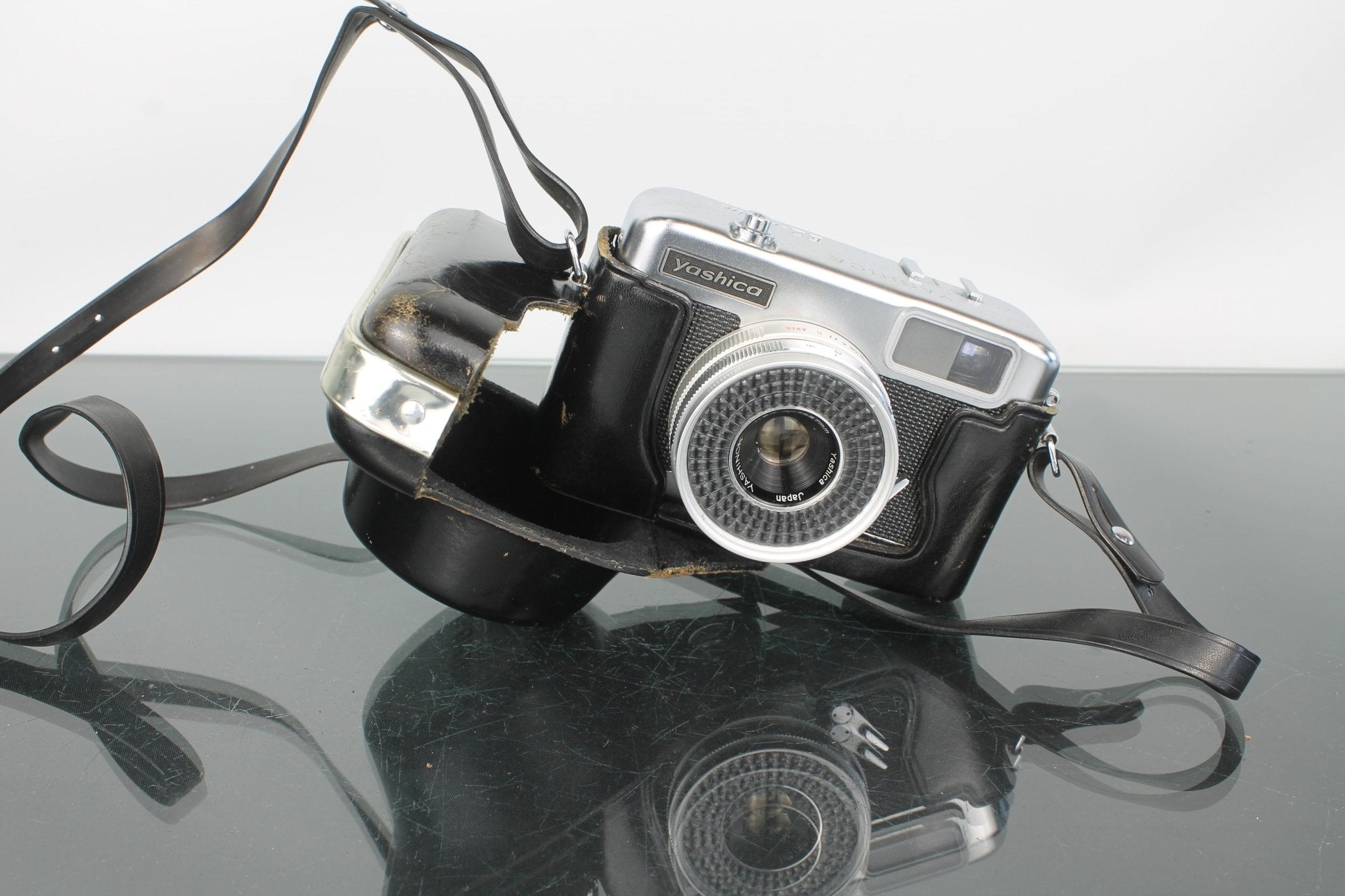 ★SALE★YASHICA ヤシカ かわいい フイルムカメラ EZ-matic Yashica EZ-Matic 35mm Rangefinder Film Camera – Dutch|Thrift