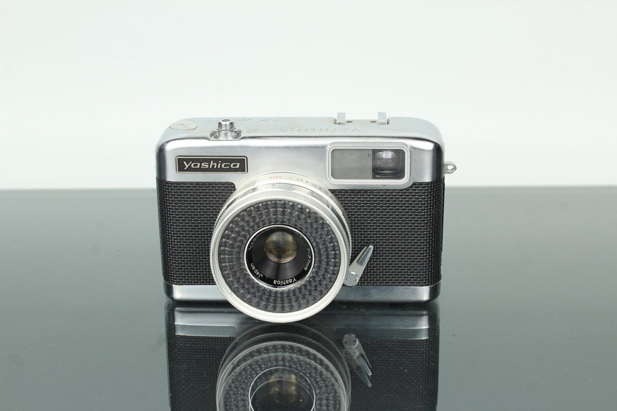 Yashica EZ - Matic 37mm f/2.7 - Dutch|Thrift