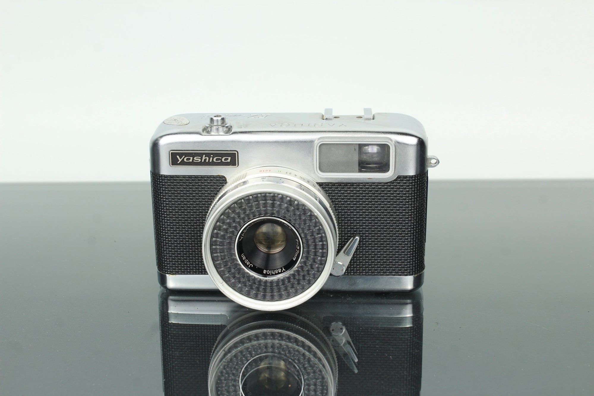 Yashica EZ - Matic 37mm f/2.7 - Dutch|Thrift