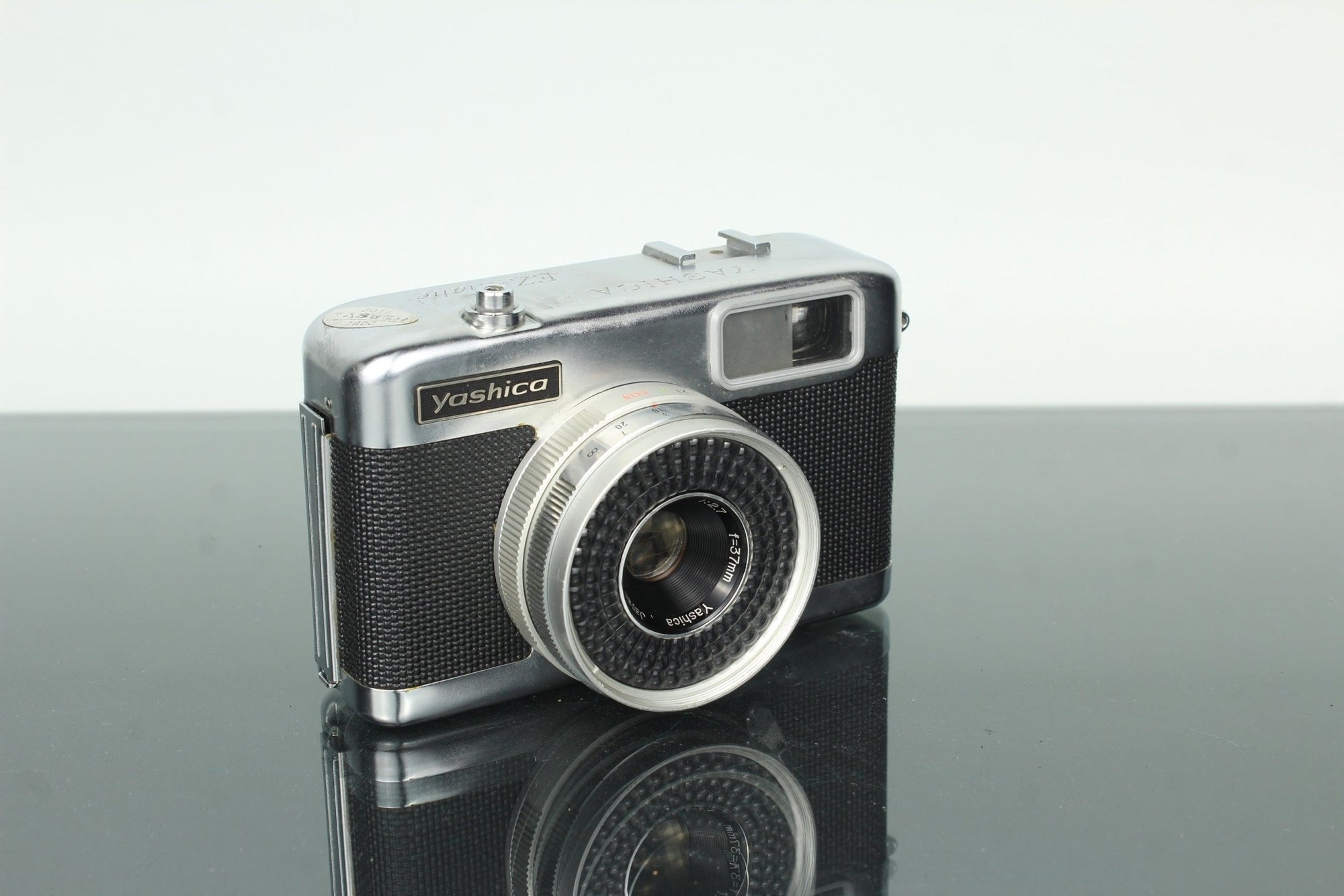 Yashica EZ - Matic 37mm f/2.7 - Dutch|Thrift