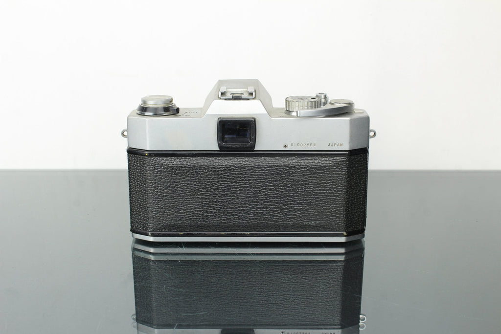Yashica FX - 2 + 50mm 1.9 Yashica DSB lens - Dutch|Thrift