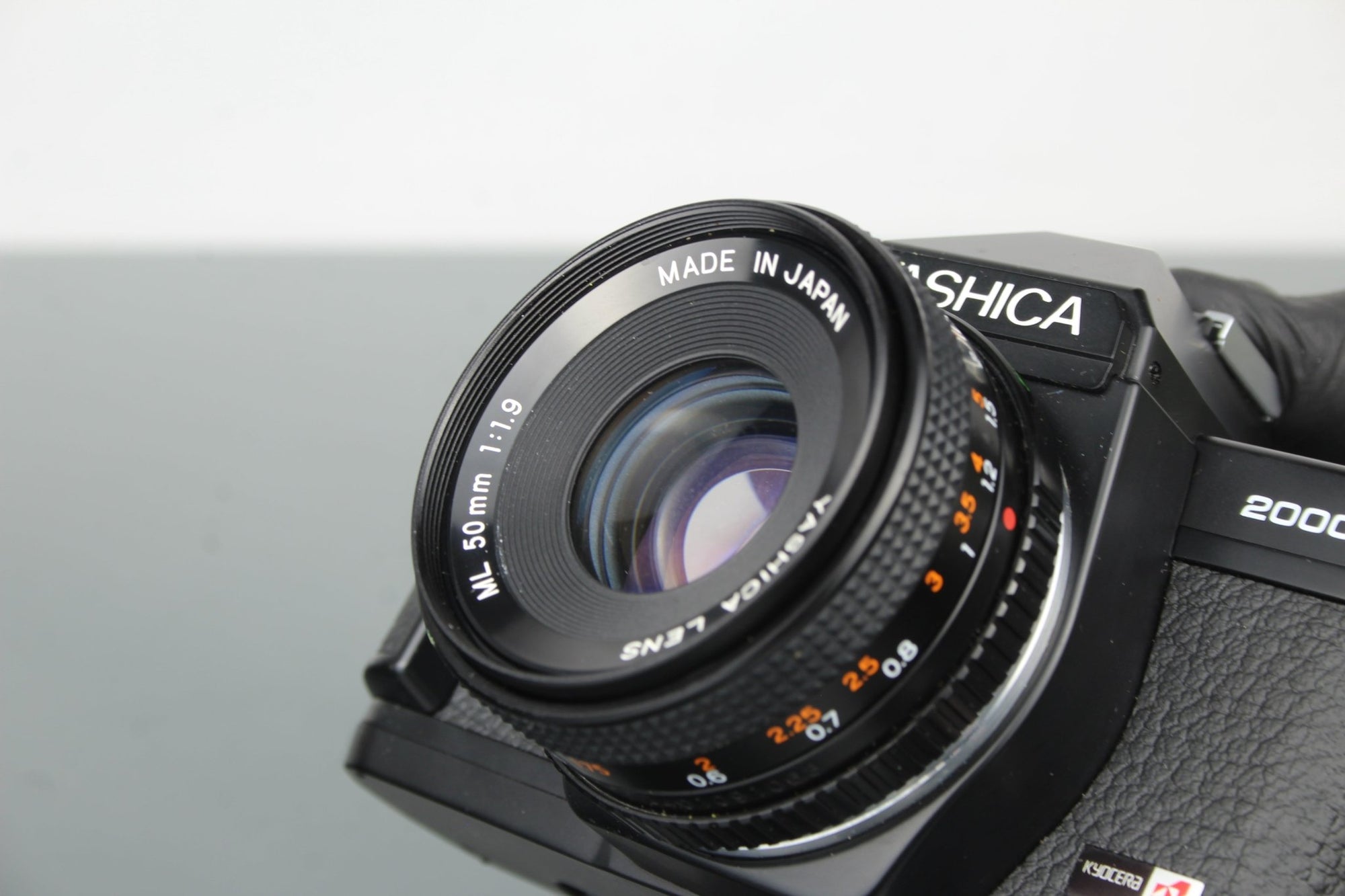 Yashica FX - 3 Super 2000 + 50mm 1.9 Yashica ML lens (Contax/Yashica mount) - Dutch|Thrift