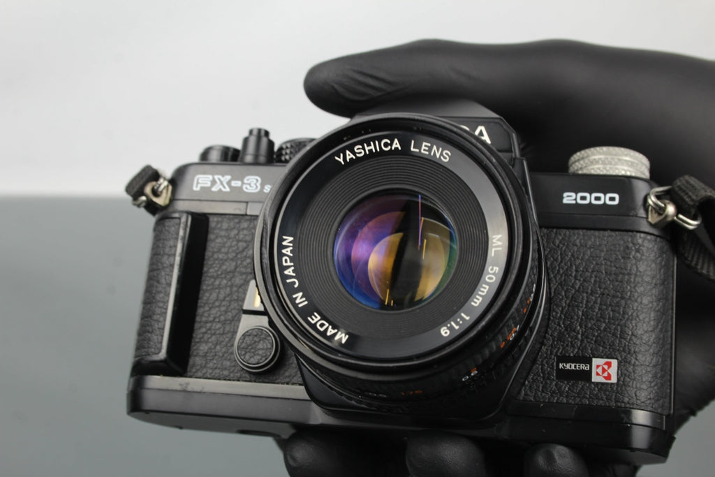 Yashica FX - 3 super 2000 + ML 50mm 1:1.9 lens - Dutch|Thrift