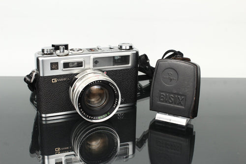 Yashica G Electro 35 + Color - Yashinon DX 45mm f/1.7 - Dutch|Thrift