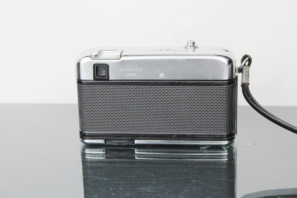 Yashica Half 17 Rapid - Dutch|Thrift