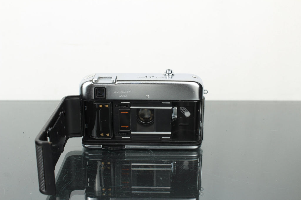 Yashica Half 17 Rapid - Dutch|Thrift