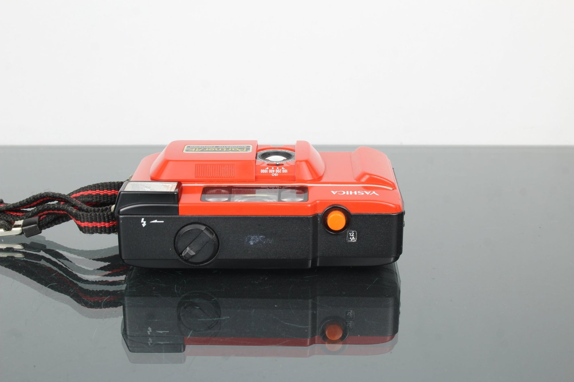Yashica KYOCERA Partner AF - Dutch|Thrift