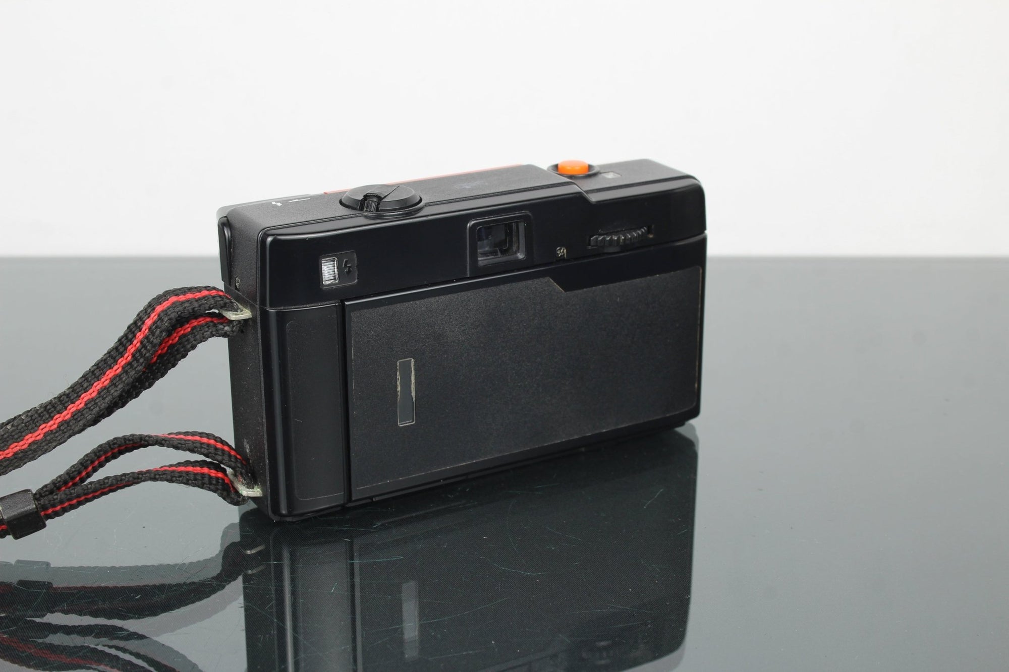 Yashica KYOCERA Partner AF - Dutch|Thrift