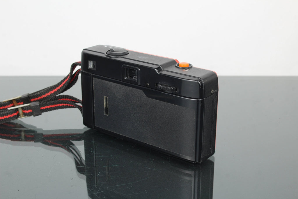 Yashica KYOCERA Partner AF - Dutch|Thrift