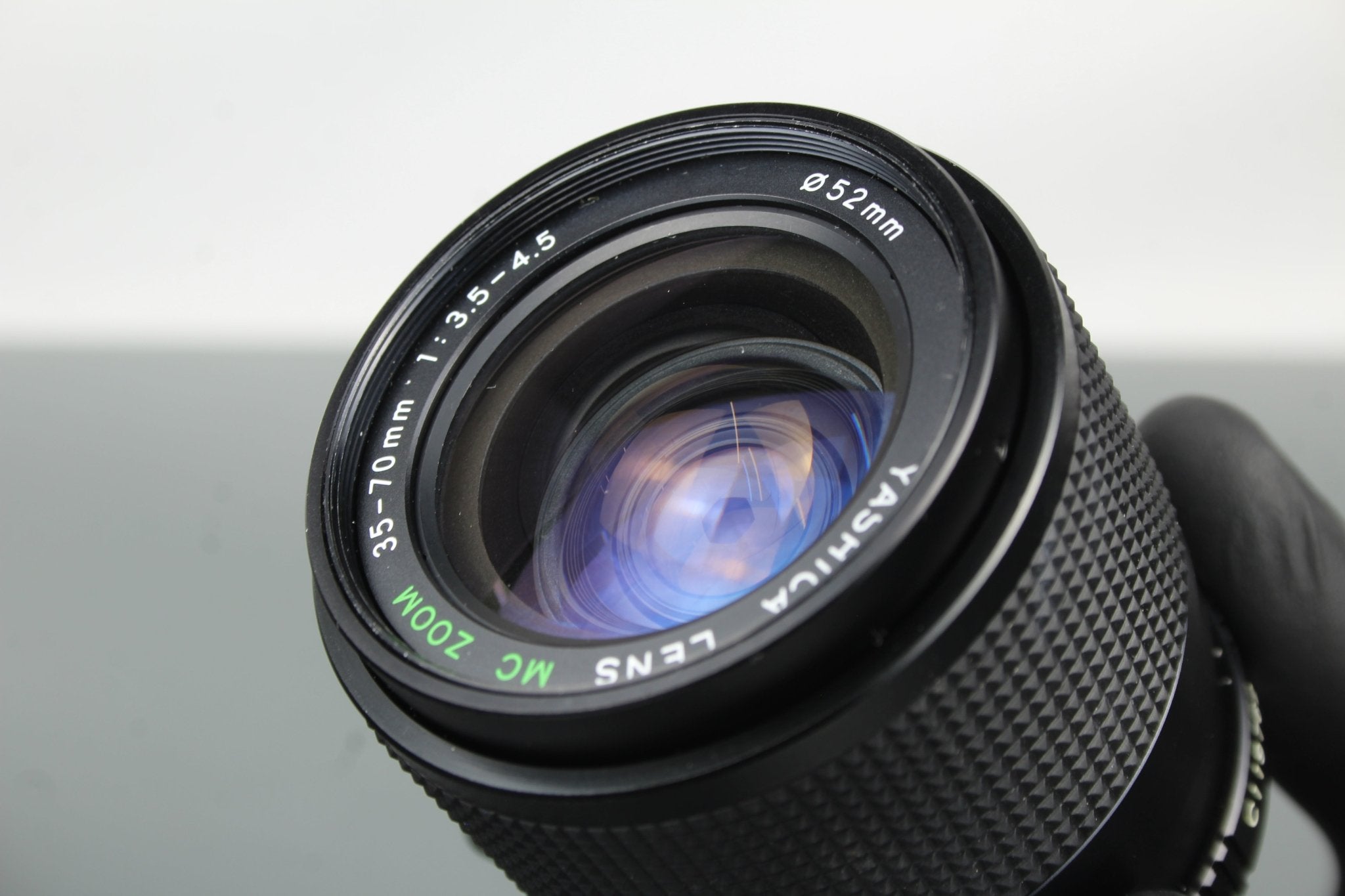 Yashica Lens MC ZOOM 35-70MM 1:3.5-4.5 (Contax/Yashica mount
