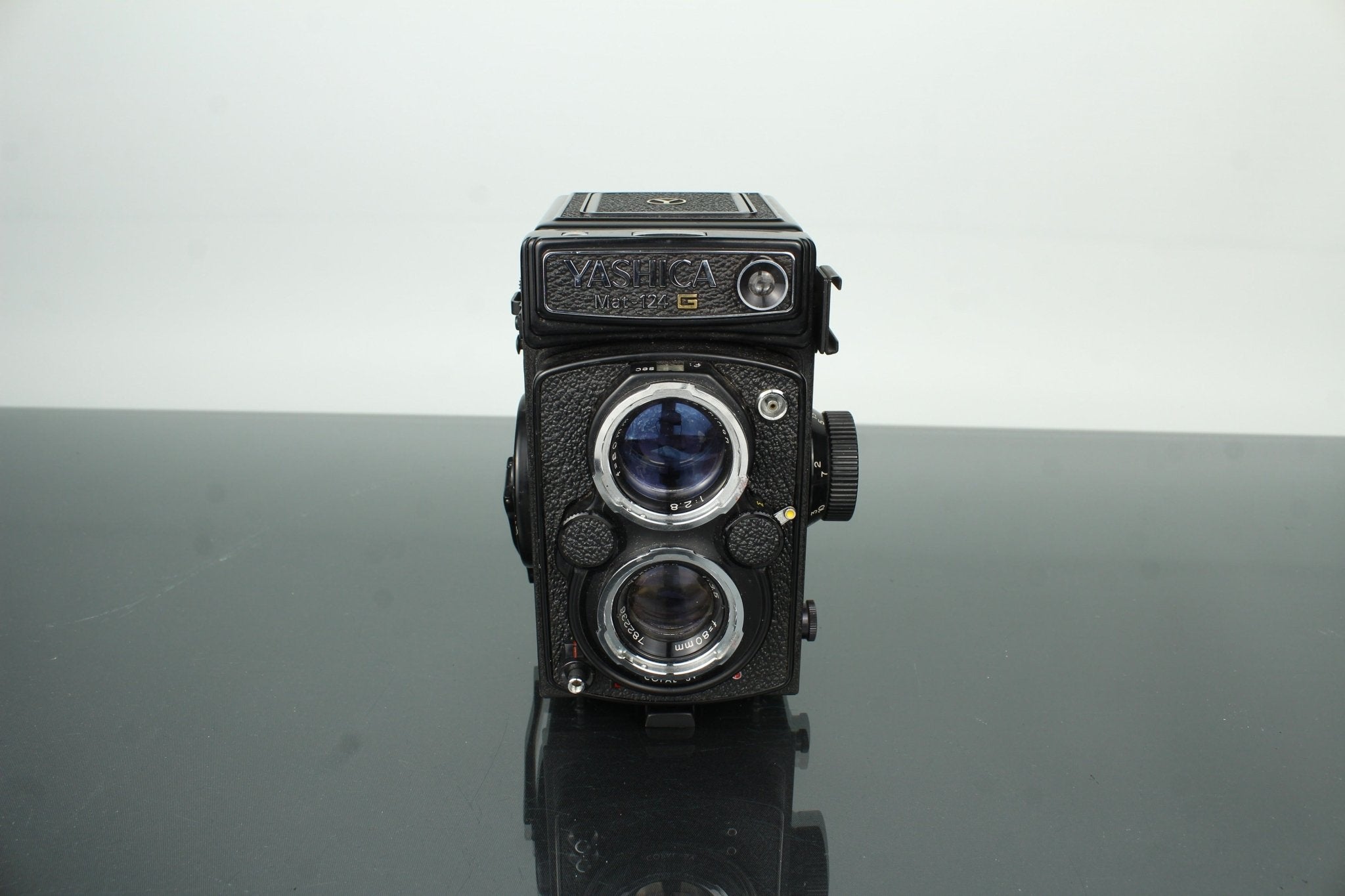 Cámara de película de formato medio Yashica Mat 124 G TLR – Dutch