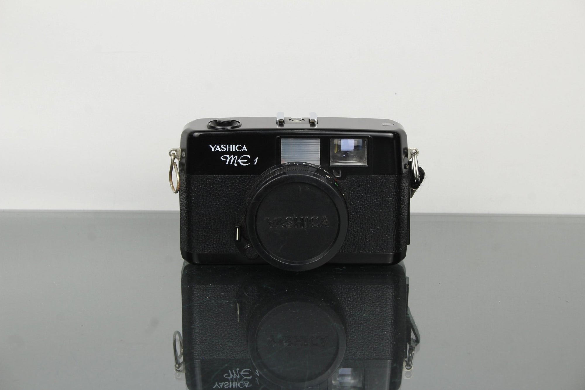 Yashica ME 1 - Dutch|Thrift