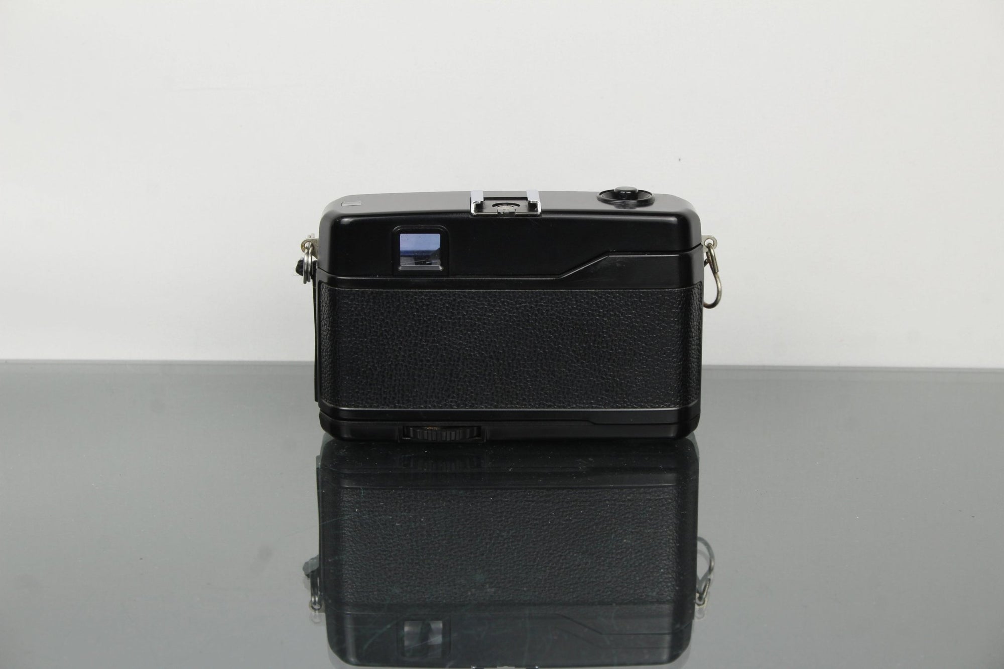 Yashica ME 1 - Dutch|Thrift