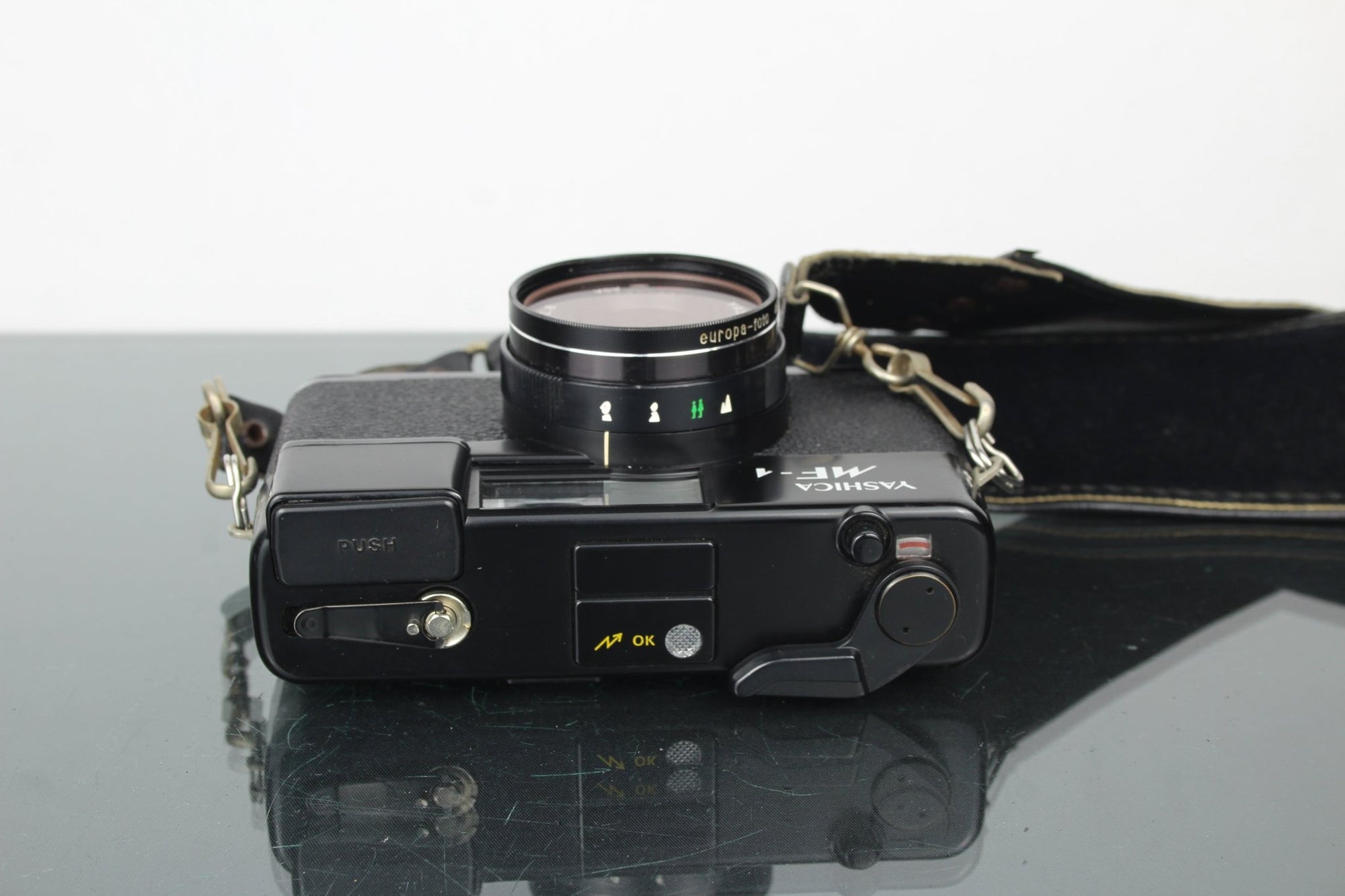 Yashica MF - 1 - Dutch|Thrift