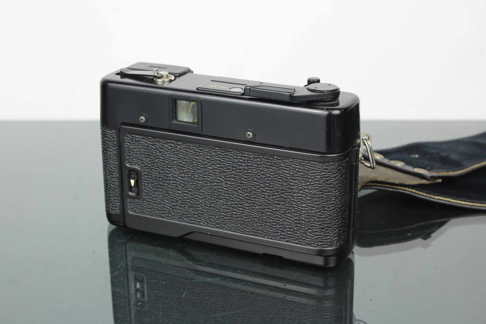 Yashica MF - 1 - Dutch|Thrift