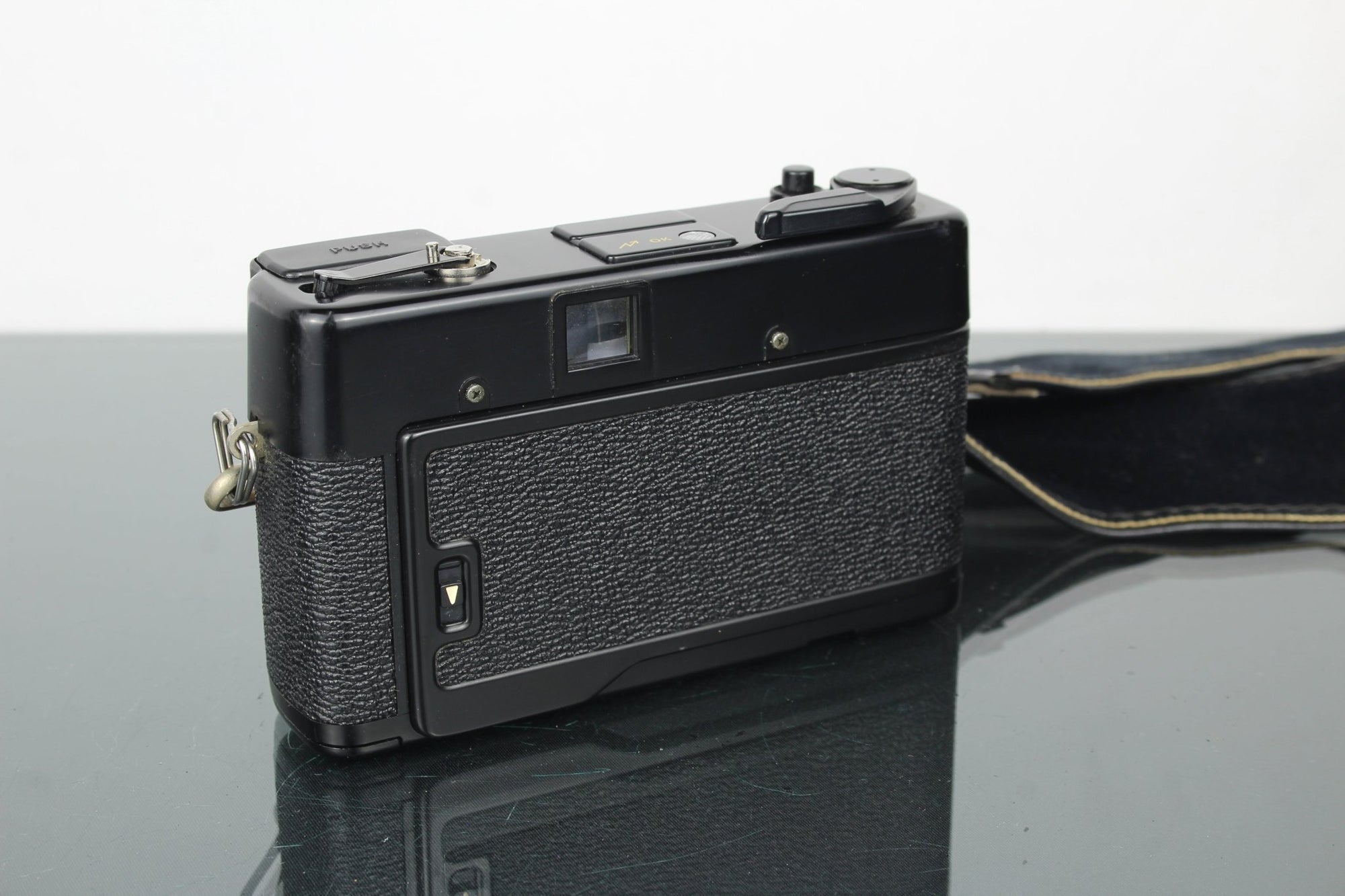 Yashica MF - 1 - Dutch|Thrift