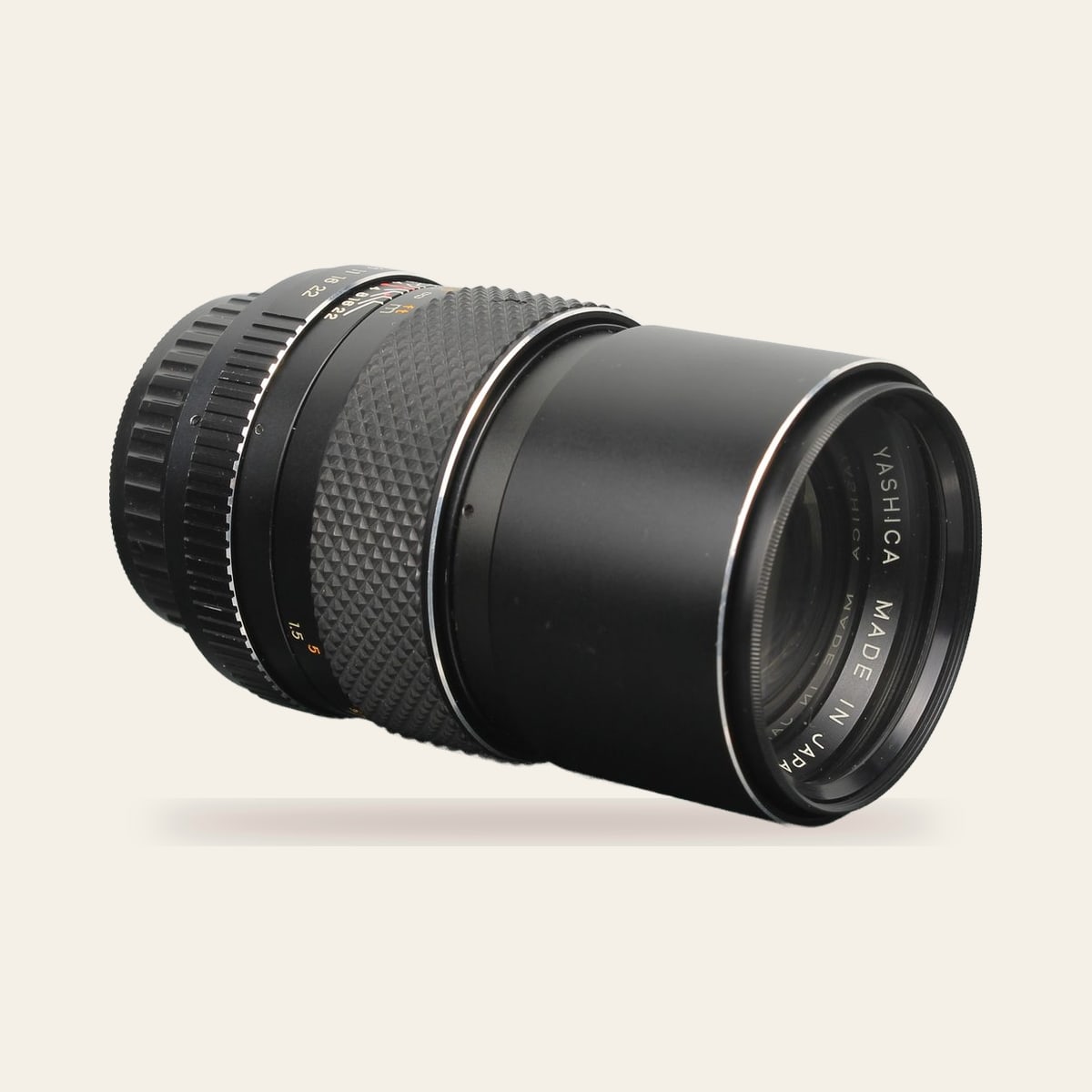 Yashica ML 135mm f/2.8 + B+W 55E 010 1x