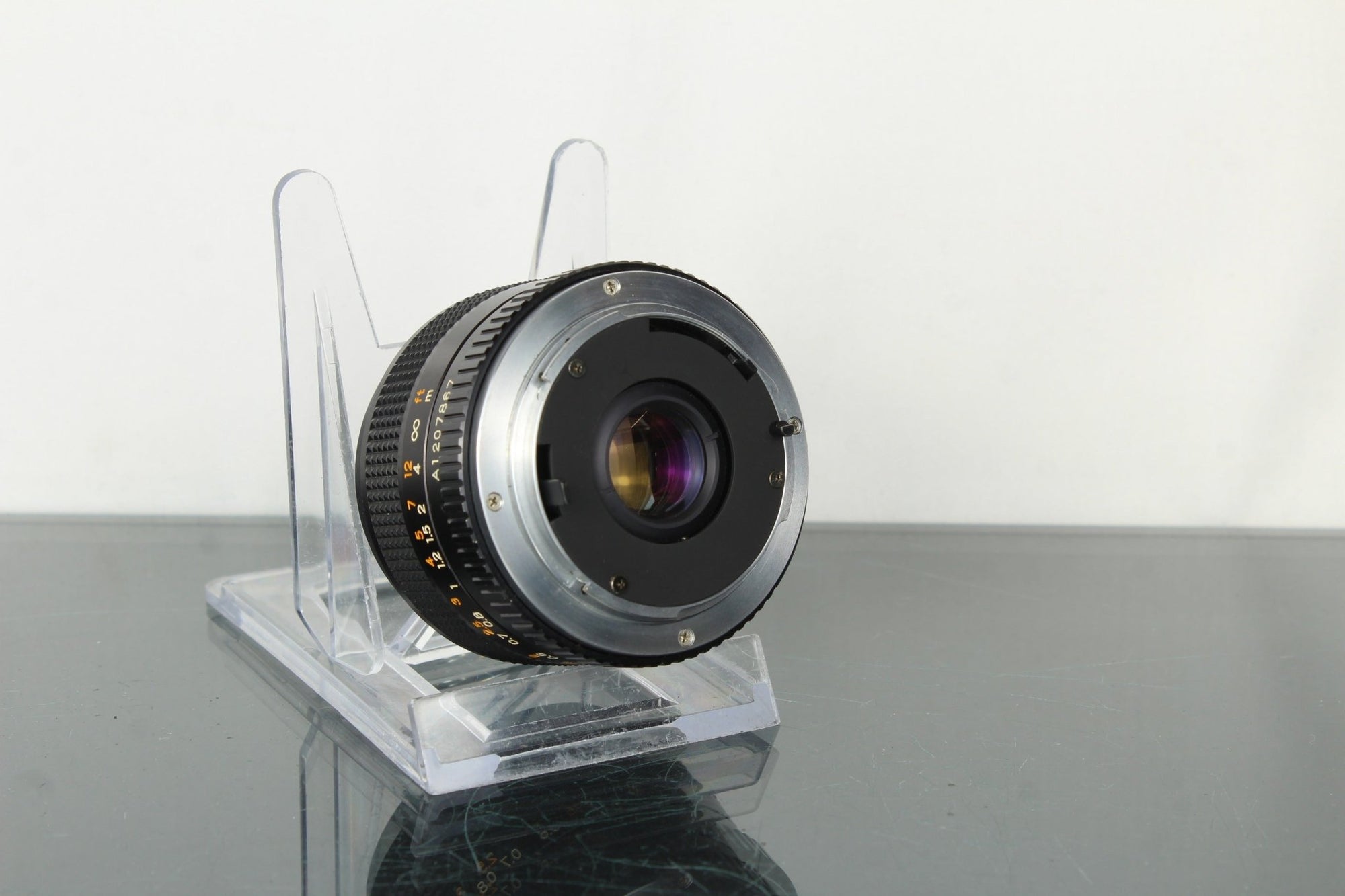 Yashica ML 28mm f/2.8 - Dutch|Thrift