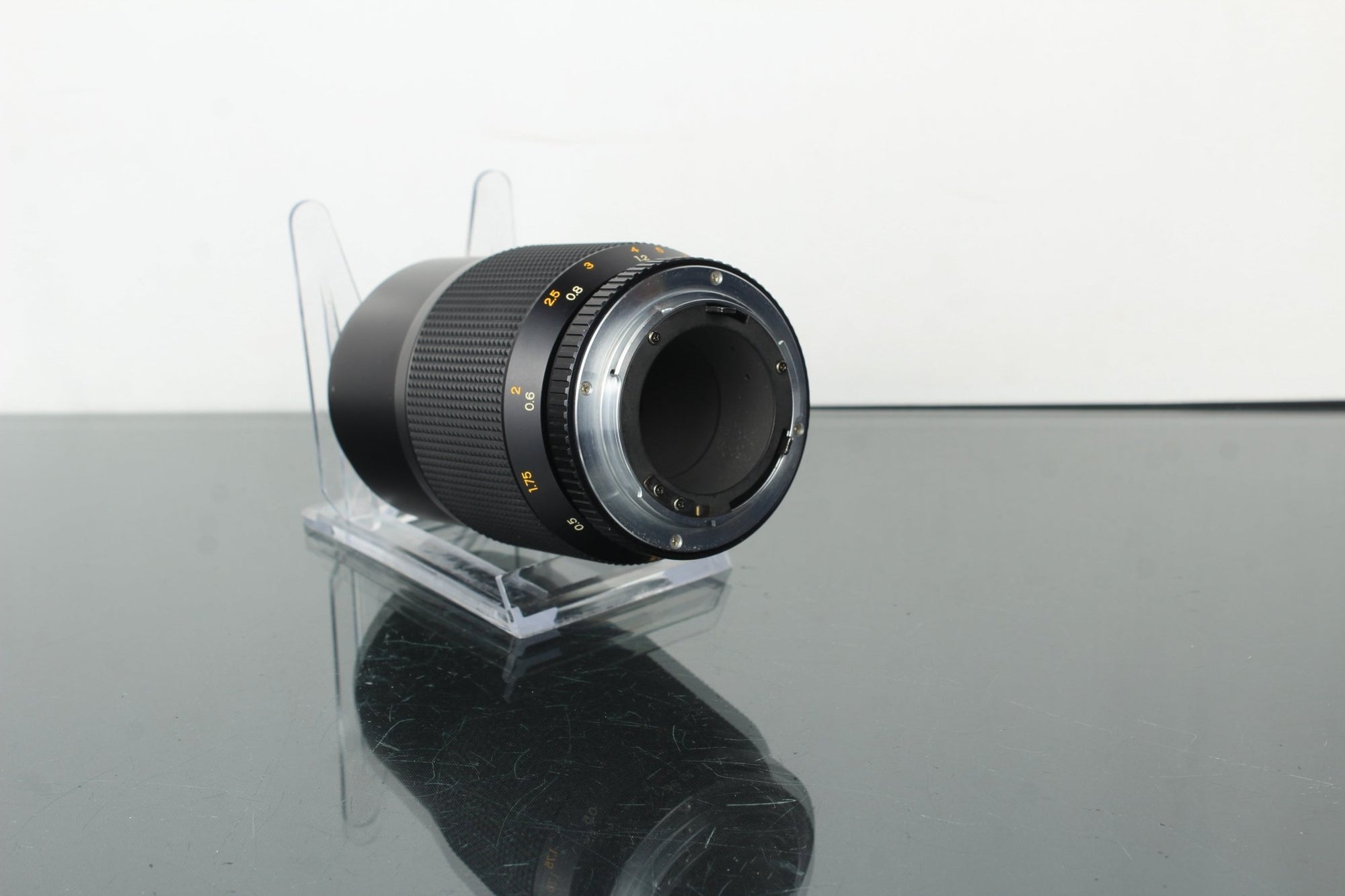 Yashica ML Macro 100mm 1:3.5 CY Mount - Dutch|Thrift