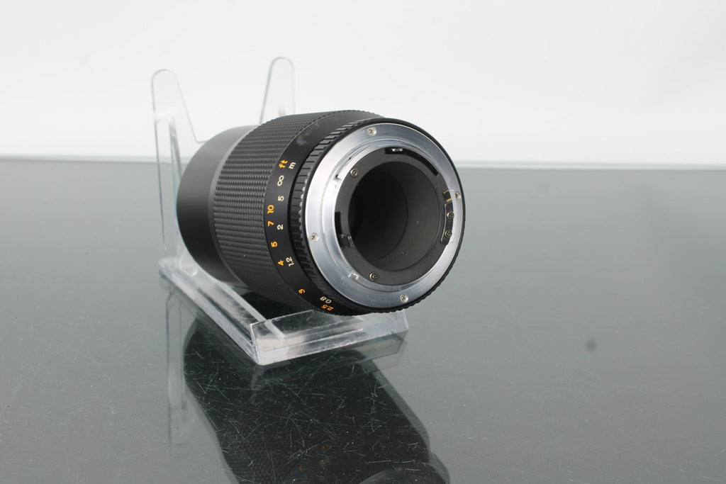 Yashica ML Macro 100mm F/3.5 - Dutch|Thrift