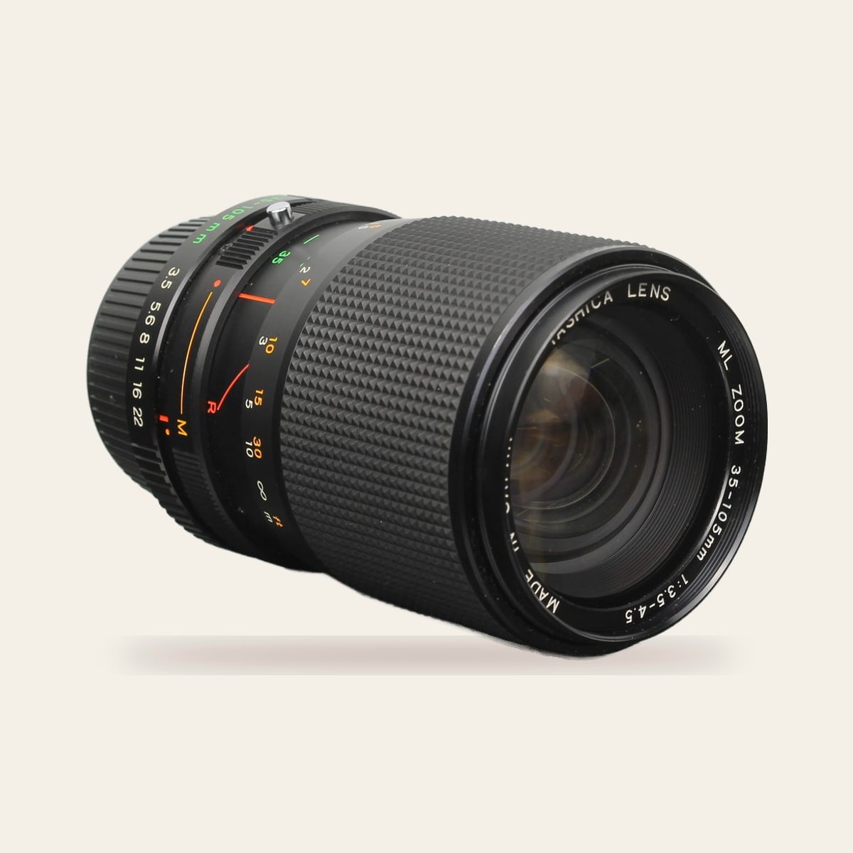 Yashica ML Zoom 35-105mm f/3.5-4.5