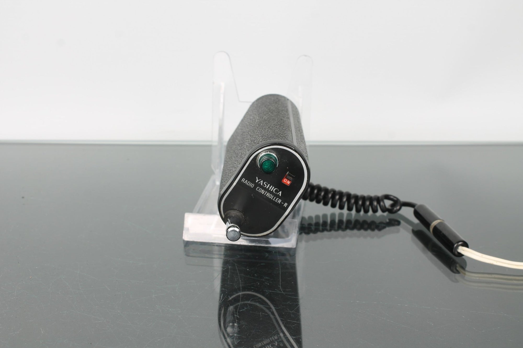 Yashica Radio Controller - R - Dutch|Thrift