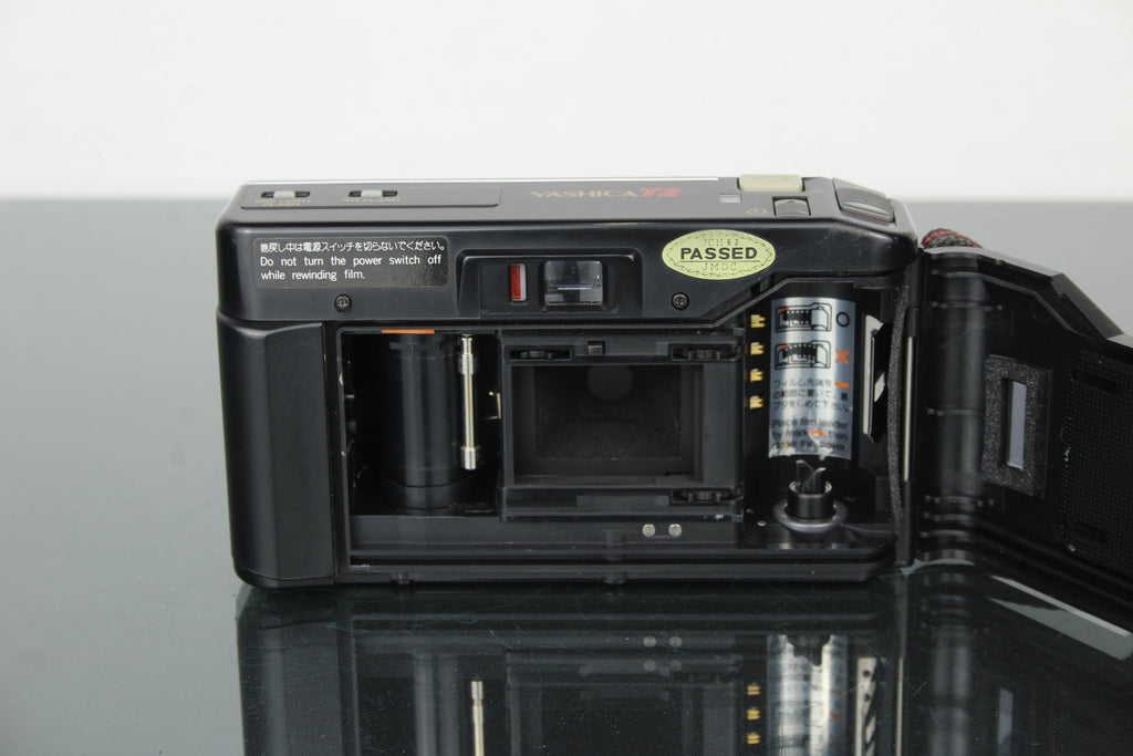 Yashica T2 - Dutch|Thrift