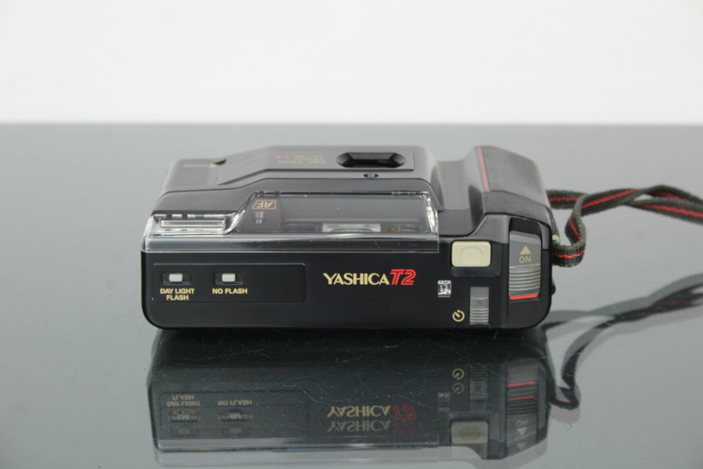 Yashica T2 - Dutch|Thrift